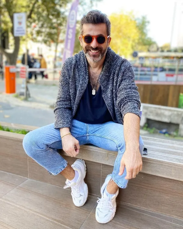 kizilcik-serbetinin-ertugrulu-kayra-senocakin-4-yillik-esi-bakin-kim-cikti-guzelligiyle-hayran-birakti-1700216552870.jpg Ertuğrul’u Kayra Şenocak’ın 4 yıllık eşi bakın kim çıktı! Güzelliğiyle hayran bıraktı-2