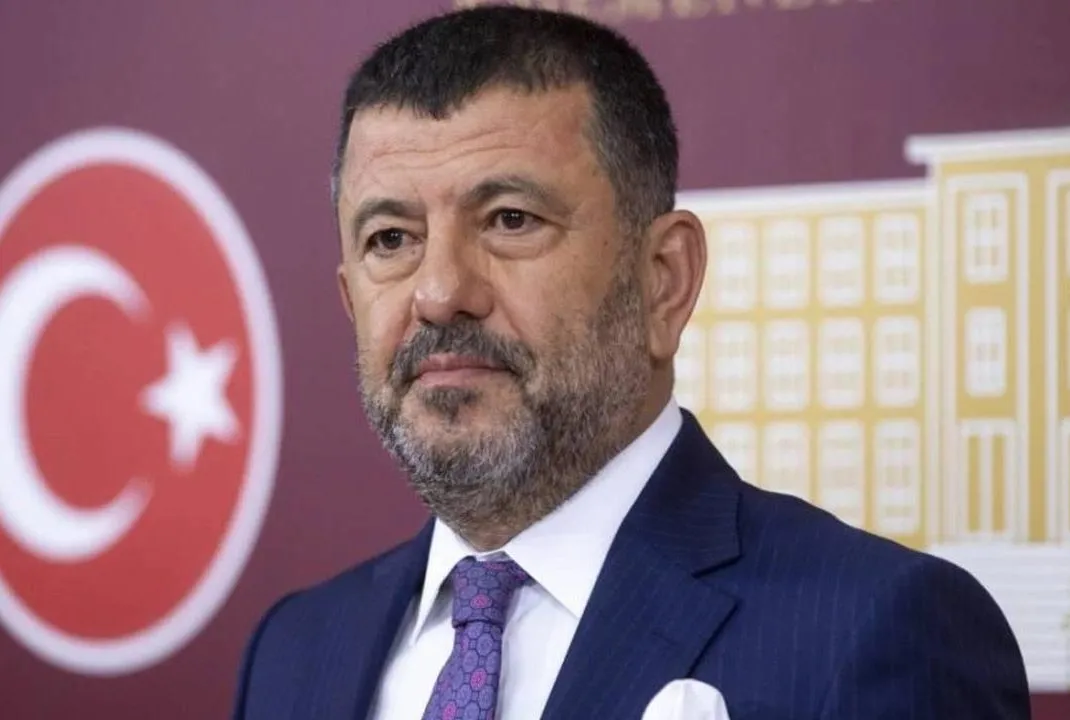 Özel’in akıl hocası Veli Ağbaba!