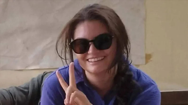 israil-yanlislikla-demisti-otopsi-raporu-ortaya-cikti-aysenur-ezgi-eyginin-oldurulmesinde-kursun-detayi-1726204979809.jpeg İsrail ‘yanlışlıkla’ demişti! Otopsi raporu ortaya çıktı! Ayşenur Ezgi Eygi'nin öldürülmesinde kurşun detayı-5