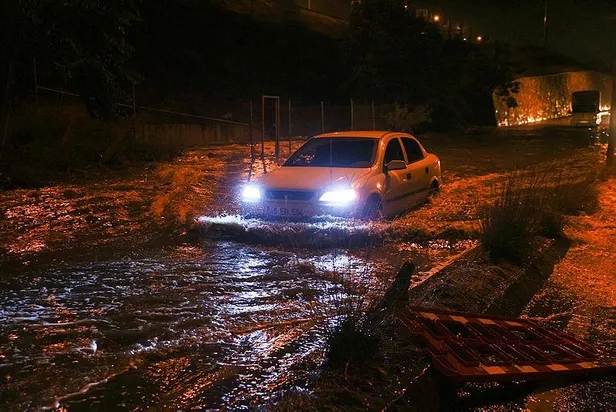 İstanbul'da sel 2 can aldı! Felaketin boyutu gün ağarınca ortaya çıktı: Hasar tespit çalışmaları başladı | Dakika dakika yaşananlar-10