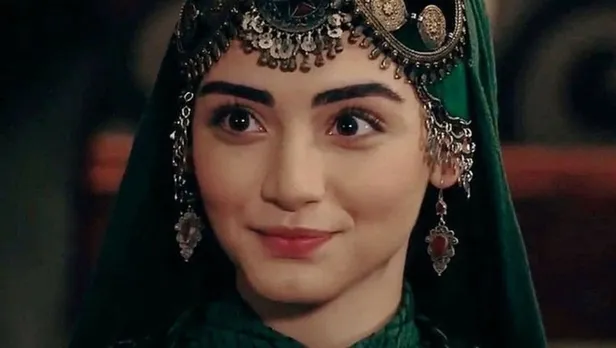 kurulus-osman-bala-hatun-kimdir-gercek-adi-ne-bala-hatun-neden-oldu-cocugu-kimdir-1672860744238.jpg