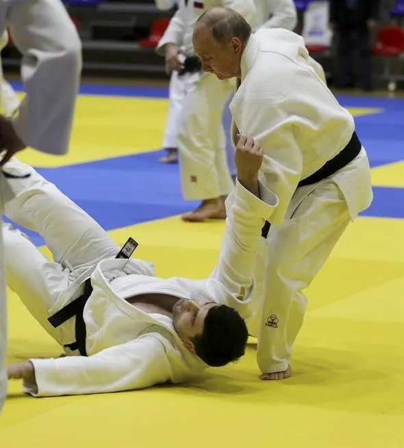 Tüm dünya Putin'i nakavt eden kadını konuşuyor - 3