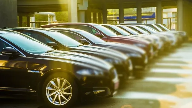 sifir-araclarda-otv-matrahi-degisti-mi-fiyatlar-ne-kadar-dustu-otomobillerde-otv-matrahi-nedir-nasil-hesaplanir-1642056767920.jpg Sıfır araçlarda ÖTV matrahı değişti mi, fiyatlar ne kadar düştü? ÖTV matrahı nedir? Motor silindir hacmi 1600'ü geçenler...-4