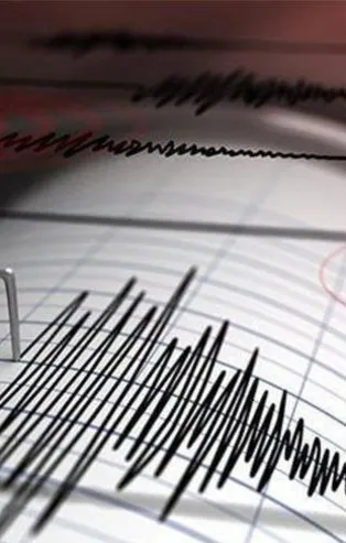 Endonezya'da 5,3 büyüklüğünde deprem