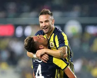 Terim Valbuena’yı istiyor
