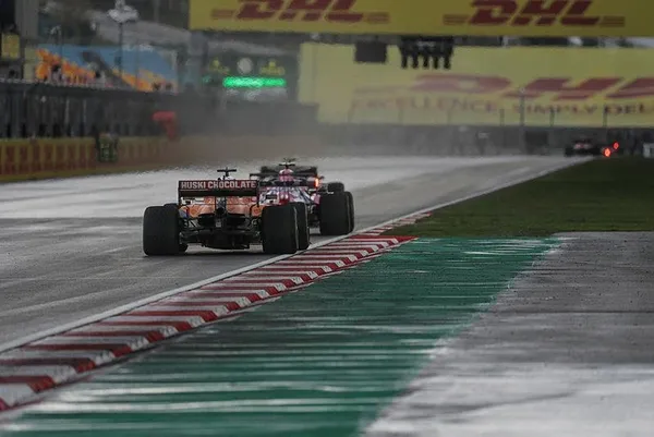 Formula 1 İstanbul’da zafer İngiliz pilot Hamilton'un oldu-7