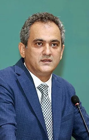 Milli Eğitim Bakanı Mahmut Özer öğretmenlerle ilgili dikkat çeken verileri açıkladı