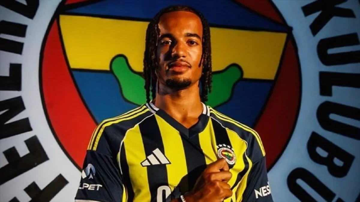 Archie Brown esip gürlüyor...