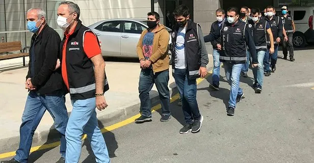 Manisa merkezli FETÖ operasyonu: 1’i emniyet müdürü 16 eski polis gözaltına alındı