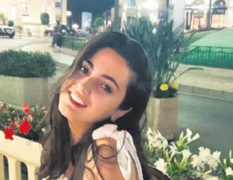 Annesinin kopyası