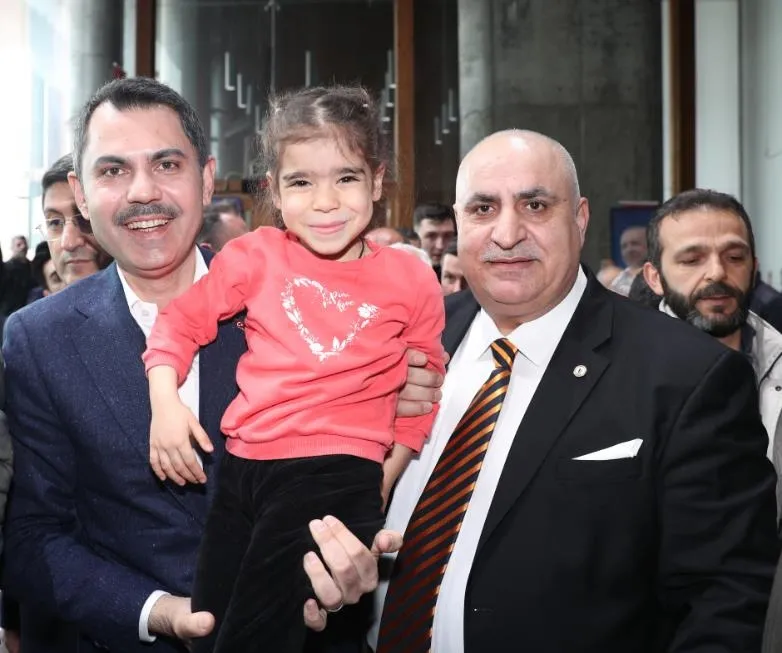 murat-kurumdan-ekrem-imamogluna-okkali-yanit-sen-git-liderim-dedigin-genel-baskanini-arkasindan-hancerlemeye-d-1709468165687.jpeg Murat Kurum'dan Ekrem İmamoğlu'na okkalı yanıt: Sen git ‘liderim’ dediğin genel başkanını arkasından hançerlemeye devam et-3
