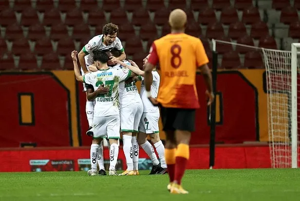 galatasaray-2-3-alanyaspor-mac-sonucu-ozeti-1612987620076.jpeg