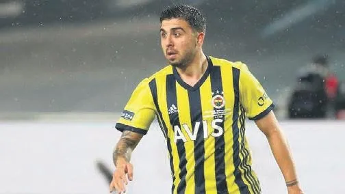 emre-mor-icin-kritik-gun-menajeri-nima-modyr-fenerbahceli-kurmaylarla-bir-araya-gelecek-1656197636540.jpeg Emre Mor için kritik gün! Menajeri Nima Modyr, Fenerbahçeli kurmaylarla bir araya gelecek-5