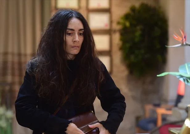 Kırmızı Oda dizi konusu nedir? TV8 Kırmızı Oda oyuncuları kimler?-2