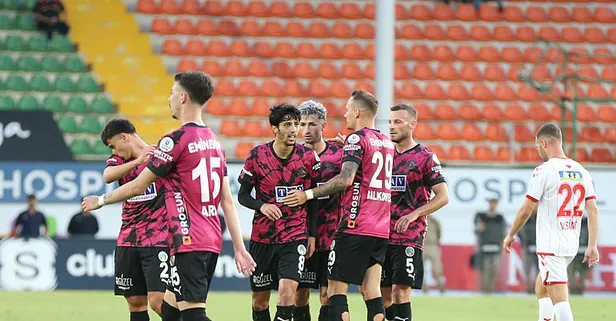 Akdeniz'de 3 puanla veda! Alanyaspor - Sivasspor: 2-0 | MAÇ SONUCU