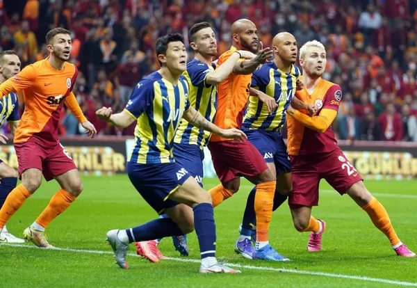 ozel-haber-i-fenerbahce-galatasaray-derbisi-heyecani-ilker-yagcioglu-ve-evren-turhandan-dev-derbi-yorumlari-1649513718396.jpg