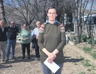 Muhtarı ’gelin’ görün