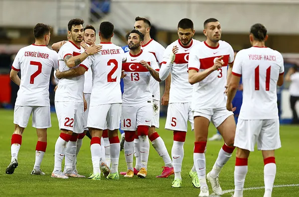 1623311602420.jpg Milyonlar nefesini tuttu Türkiye-İtalya maçını bekliyor-5
