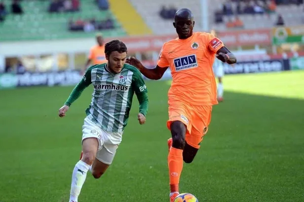 Kim Min Jae ve Attila Szalai’den biri giderse alternatifi hazır! Stoperde b planı Mamadou Fofana-2