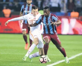 Villarreal Castillo’dan vazgeçmiyor