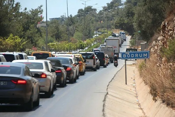 Kurban Bayramı 9 gün olunca... Bodrum'a akın başladı ilçede yaşayanlar 'gelmeyin' diye isyan etti-6