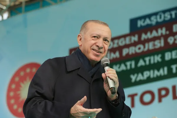 son-dakika-baskan-erdogandan-chp-genel-baskani-kemal-kilicdarogluna-ihale-yaniti-bunun-hayati-yalan-1643548775670.jpg SON DAKİKA! Başkan Erdoğan'dan CHP Genel Başkanı Kemal Kılıçdaroğlu'na ihale yanıtı: Bunun hayatı yalan-6
