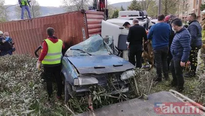 Bursa’da feci kaza: TIR’ın üzerine devrildiği otomobil yandı! Ölü ve yaralılar var...