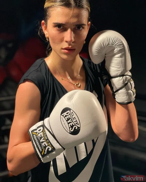 Survivor Merve Aydın’ın oğluna bakın gören hayran kaldı! Meğer o da kameralar önündeymiş! Anne-oğul aynı projede bile yer almış... - 19