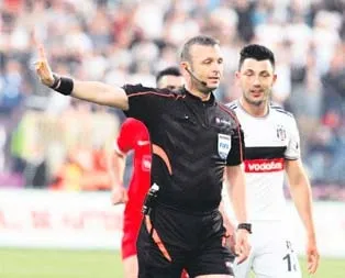 Beşiktaşlılar isyanda Özkalfa çıldırttı