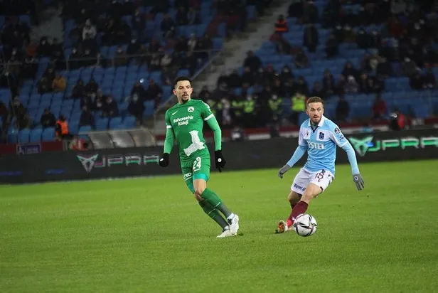 son-dakikalarda-2-penalti-atisini-degerlendiremeyen-trabzonspor-evinde-giresunspora-takildi-1-1-1642619394510.jpeg Son dakikalarda 2 penaltı atışını değerlendiremeyen Trabzonspor evinde Giresunspor'a takıldı: 1-1-10