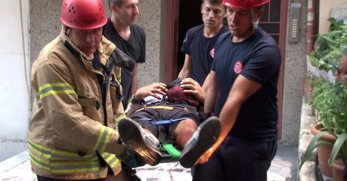 Oğluyla kavga ederken 5. kattan yan binanın çatısına düştü (Video)