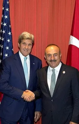 Çavuşoğlu mevkidaşı Kerry ile görüştü