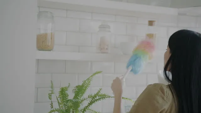 1-kere-silmek-yeterli-tozu-tutmayan-formul-30-gun-toz-almaya-gerek-yok-1701092988522.jpg Tozu tutmayan sprey yapımı! Ev hanımlarına müjde! Ayda 1 kere silmek yeterli olacak-2