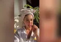 Burcu Özberk’ten bornozlu paylaşım!