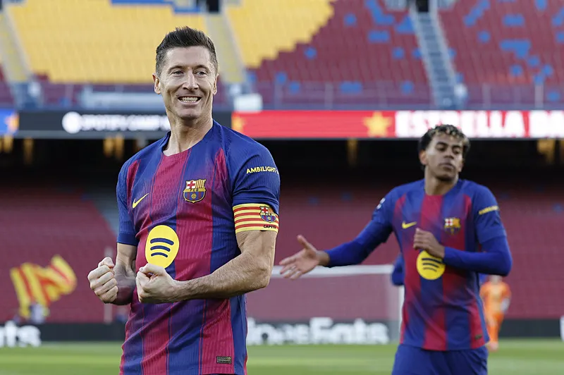 Fenerbahçe'den iki transfer sürprizi! Dünya devleriyle yarış başladı - 18