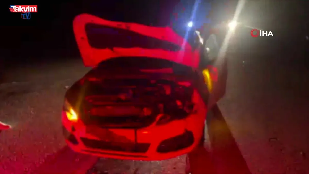 Çorum’da otomobil yola çıkan danaya çarptı: 2 yaralı