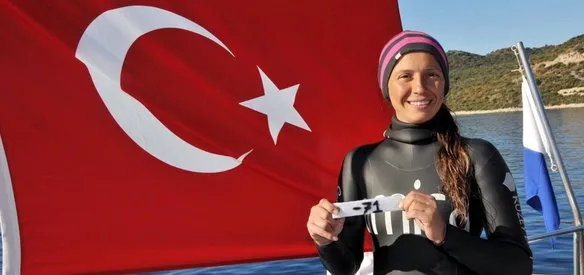 MİLLİ SPORCU DERYA CAN