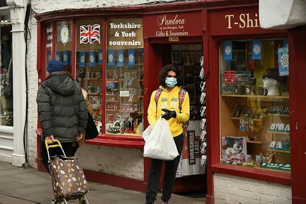 İngiltere'den flaş koronavirüs (Kovid-19) kararı: Barlar kapatıldı-3