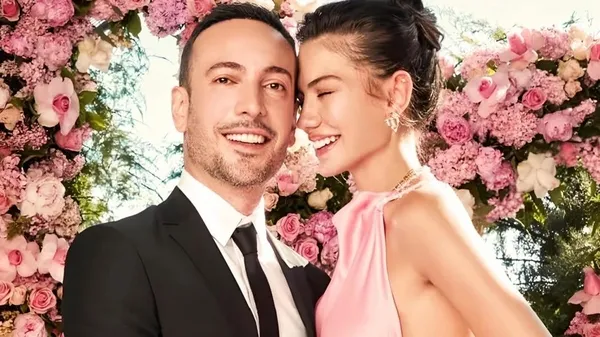 guzel-oyuncu-demet-ozdemir-ile-oguzhan-koc-bosaniyor-1681326177288.jpeg