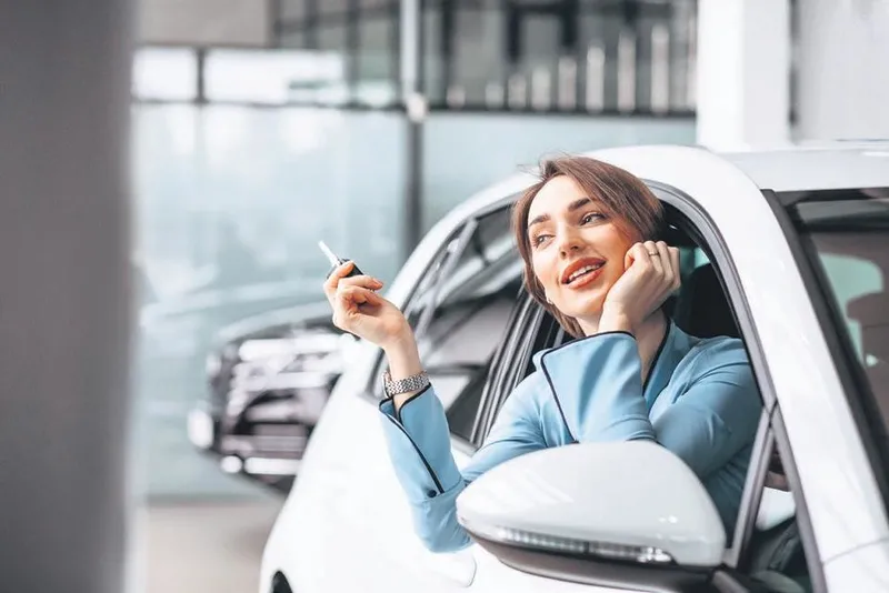 1706481094033.jpeg 900 günde inşa edilmişti! Dünyanın en büyük yolcu gemisi ‘Icon of the Seas’, ilk yolculuğuna başladı-3