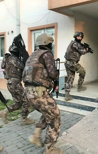 Son dakika: Bursa’da bin polisle dev uyuşturucu operasyonu
