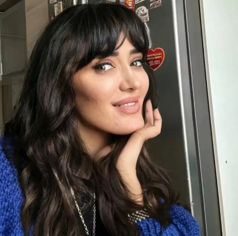 astroloh-meral-guven-gozaltina-mi-alindi-tutuklandi-mi-meral-guven-kimdir-nereli-kac-yasinda-savcilik-harekete-1716817640981.jpeg Astrolog Meral Güven gözaltına mı alındı, tutuklandı mı? Meral Güven kimdir, nereli, kaç yaşında? Savcılık harekete geçti-4