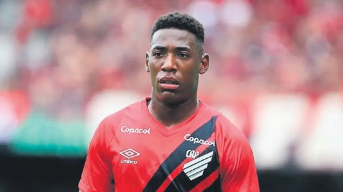 Göztepe, Pinheiro transferine yakın