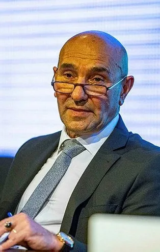 CHP'li İzmir Büyükşehir Belediyesi'nde halktan zamlarla toplanan para Cumhuriyet Gazetesi’ne akıyor!