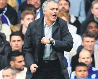 Manchester Jose’yle imzaladı