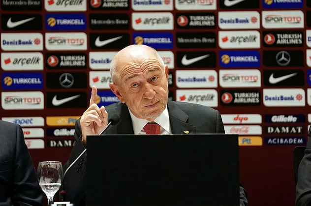 TFF Başkanı Nihat Özdemir'den 'Zorlu'daki skandal buluşmayla ilgili açıklama
