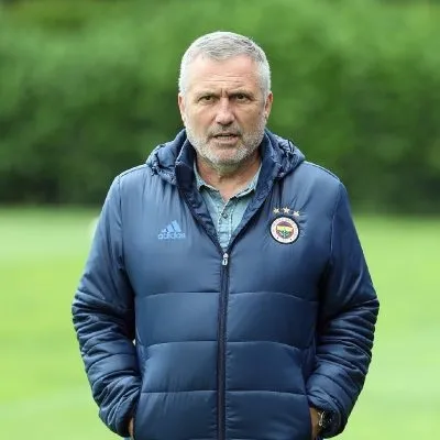 volkan-balli-kimdir-kac-yasinda-volkan-balli-fenerbahcede-gorevi-nedir-1624541745851.jpg Volkan Ballı kimdir, kaç yaşında? Volkan Ballı Fenerbahçe'de görevi nedir?-3