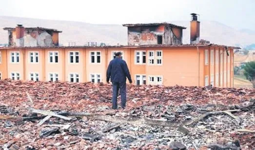 PKK’nın yaktığı okullar çiçek açtı-5