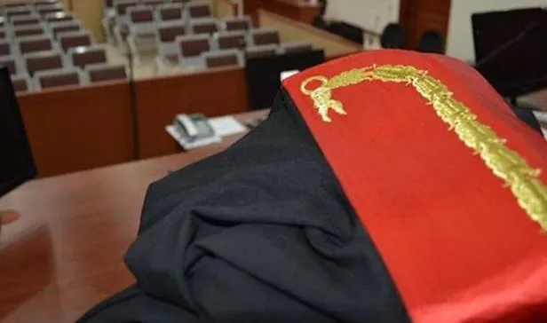 santajci-savci-gorevden-uzaklastirildi-mustehcen-goruntuleri-arsivlemis-1663416151168.jpeg Şantajcı savcı görevden uzaklaştırıldı! Müstehcen görüntüleri arşivlemiş...-4