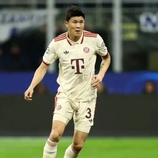 Kim Min-Jae İngiliz devlerinin radarında